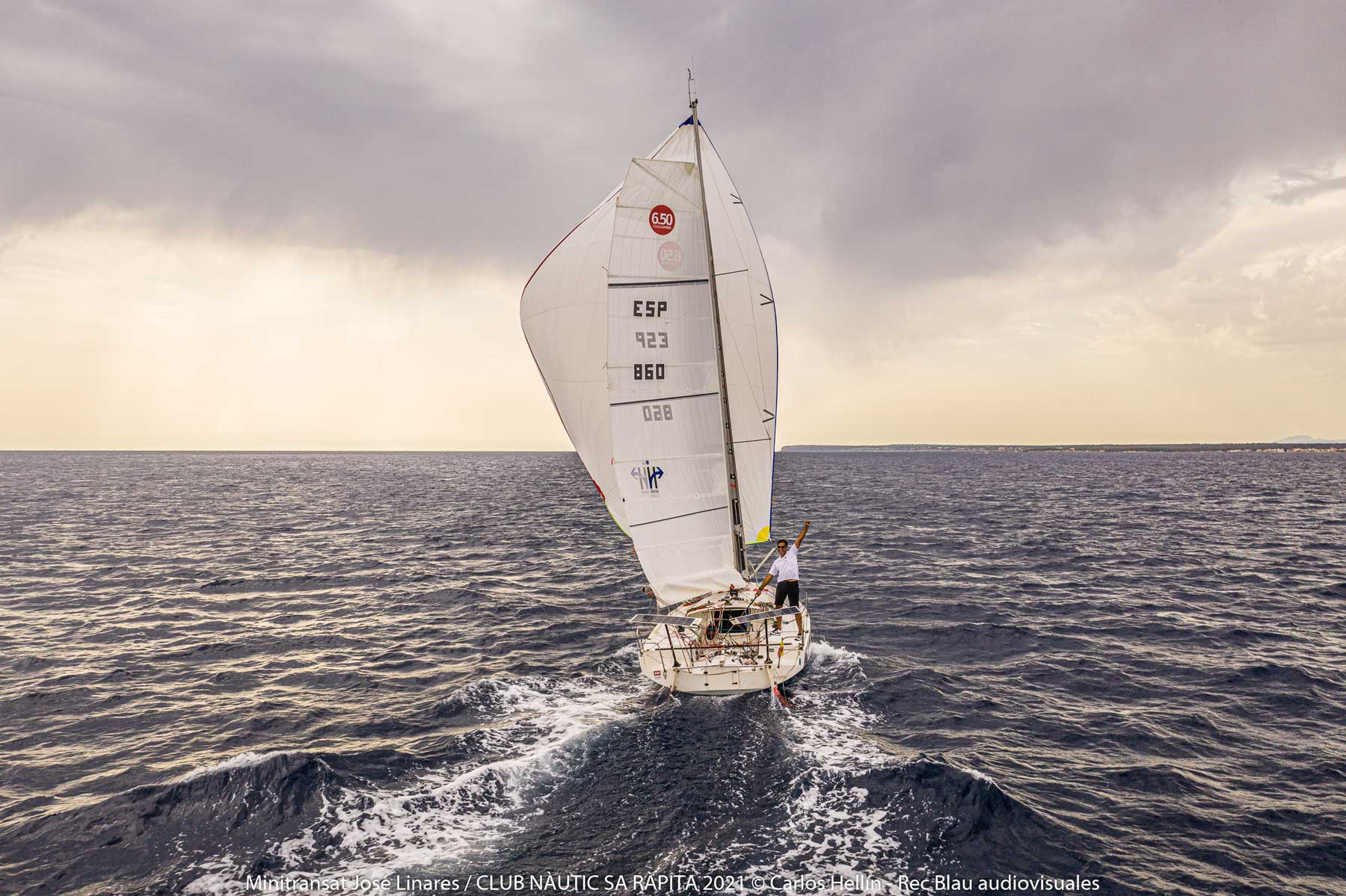 EL REGATISTA DEL CN SA RÁPITA JOSÉ LINARES, LISTO PARA LA MINI TRANSAT